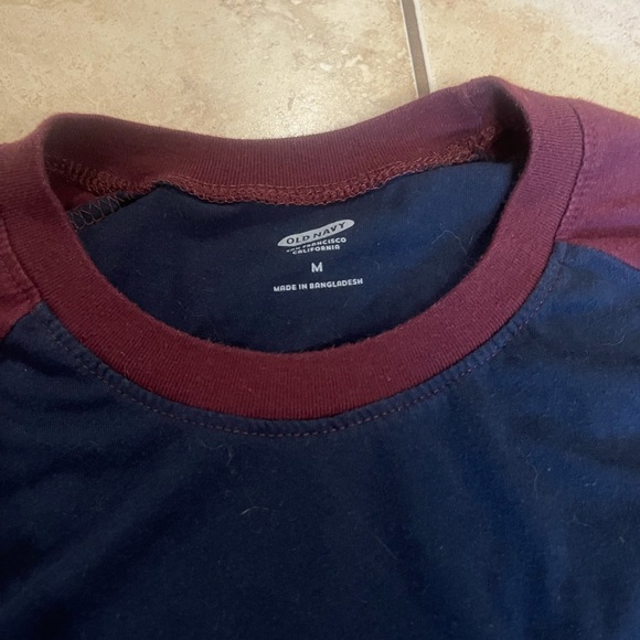 ⛄️CLEARANCE⛄️ Old Navy long sleeve shirt - Picture 2 of 3